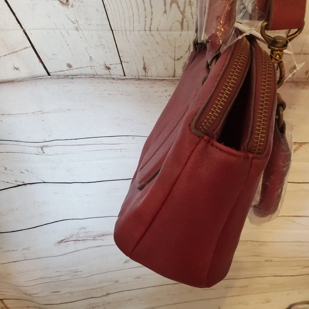 Time and Tru recycled materials vinyl Palms Satchel red